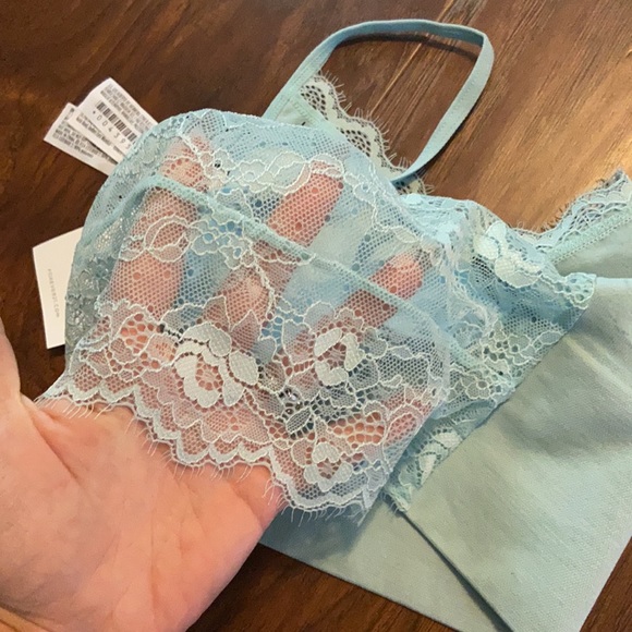SOLD-NWT Seafoam Lace Bralette - Picture 3 of 3